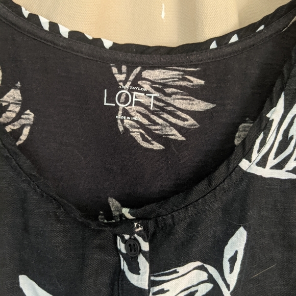 Ann Taylor Loft Black and White Sleeveless Top - Picture 3 of 3